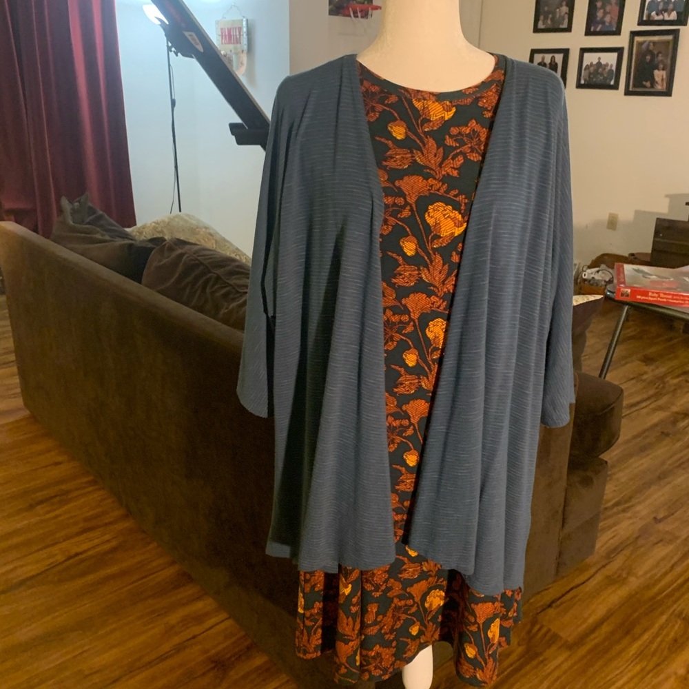 Lularoe Carly X-Small with medium Lindsay.